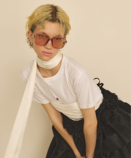 Carmelo（カーメロ）の「Oversize square sunglass（サングラス・レディース・グリーン/ブルー/ベージュ/ブラック・FREE）」の15枚目の写真
