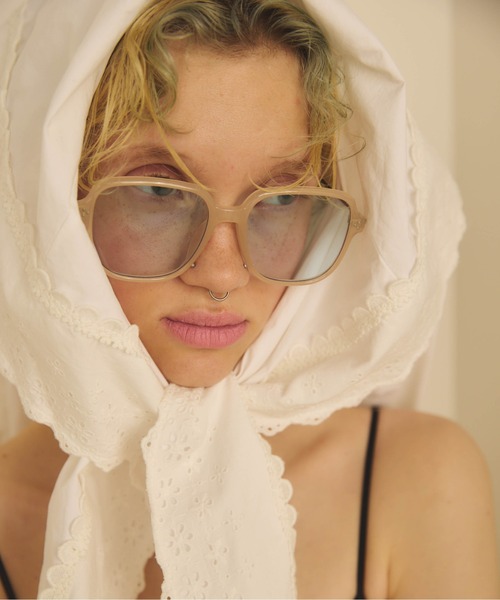 Carmelo（カーメロ）の「Oversize square sunglass（サングラス・レディース・グリーン/ブルー/ベージュ/ブラック・FREE）」の9枚目の写真