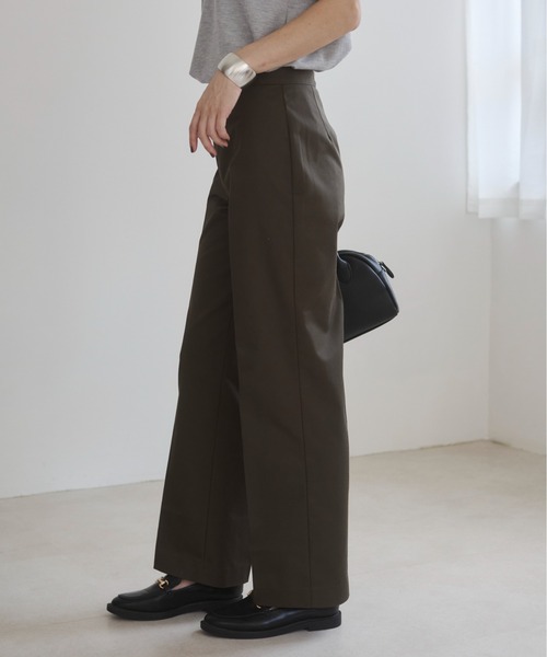 ANGIE(アンジー)の「センタープレススリムストレートスラックス(スラックス・レディース・カーキ・マルチサイズ)」の7枚目の写真
