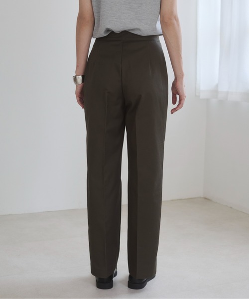 ANGIE(アンジー)の「センタープレススリムストレートスラックス(スラックス・レディース・カーキ・マルチサイズ)」の3枚目の写真