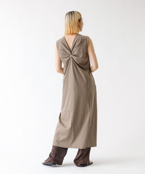 DESIGNWORKS（デザインワークス）の「捻じり2WAYﾜﾝﾋﾟｰｽ（ワンピース・レディース・カーキ/ブルー/ブラック・38）」の4枚目の写真