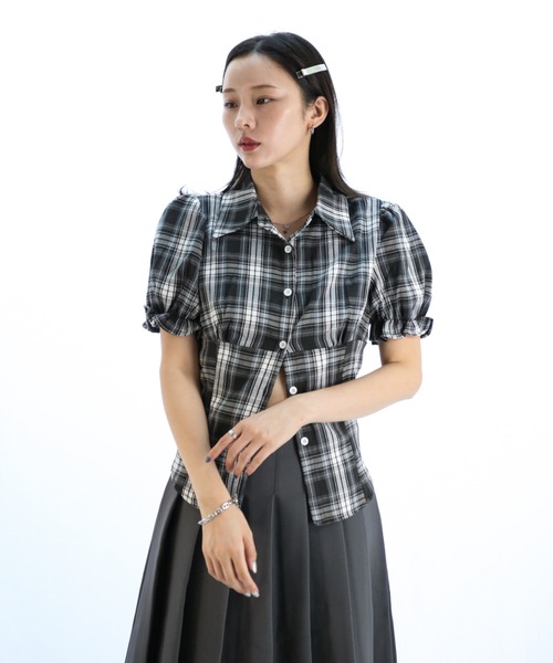 ENLIKE（エンリケ）の「パフショートスリーブタイトチェックシャツ（シャツ/ブラウス・レディース・ブラック系その他/ブラウン系その他・FREE）」の14枚目の写真