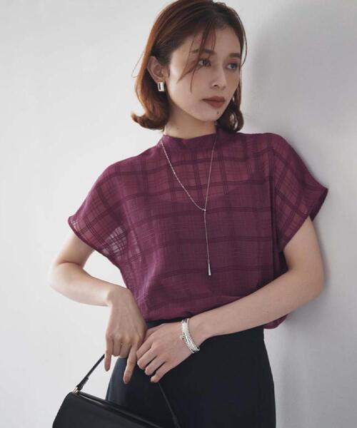 UNTITLED（アンタイトル）の「【シアー】チェックスタンドネックブラウス（シャツ/ブラウス・レディース・ブラック/ボルドー/アイボリー・44/48/50/00/02/04）」の3枚目の写真