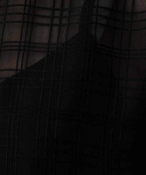 UNTITLED（アンタイトル）の「【シアー】チェックスタンドネックブラウス（シャツ/ブラウス・レディース・ブラック/ボルドー/アイボリー・44/48/50/00/02/04）」の4枚目の写真