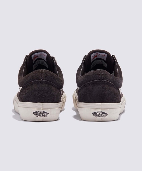 VANS(バンズ)の「オールドスクール ピッグスエード(スニーカー・メンズ・ダークブラウン・11/5/7/4.5/12/8.5/9.5/11.5/6.5/4/8/10/9/7.5/5.5)」の4枚目の写真