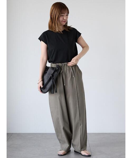 Lugnoncure（ルノンキュール）の「【接触冷感】フレンチスリーブTシャツ（Tシャツ/カットソー・レディース・オフホワイト/ネイビー/チャコールグレー/ブラック・F）」の16枚目の写真