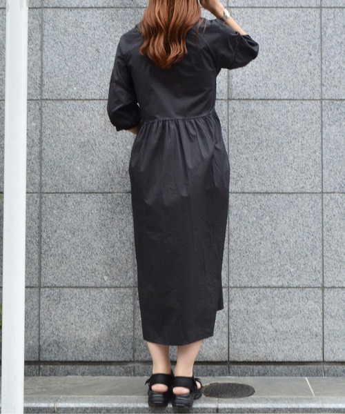 &soiree(アンドソワレ)の「【&soiree】ボリュームスリーブキーネックワンピース(ワンピース・レディース・モカ/ホワイト/ブラック・FREE)」の20枚目の写真
