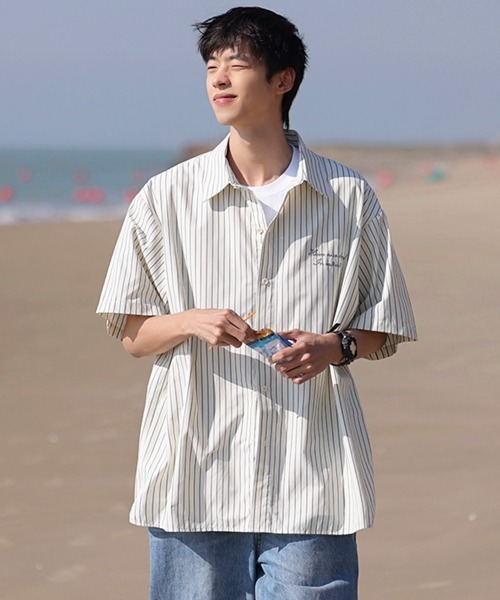 NOWLE(ノウル)の「【NOWLE】大人カジュアル 刺繍 ワンポイント 半袖 ストライプシャツ(シャツ/ブラウス・メンズ・ライトグリーン/ライトベージュ・MEDIUM/X-LARGE/LARGE)」の9枚目の写真