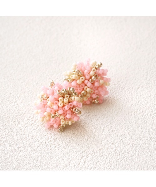 tone(トーン)の「【colore】ニュアンス柄 ビーズの大粒ピアス(MA)(ピアス(両耳用)・レディース・ピンク・FREE)」の6枚目の写真