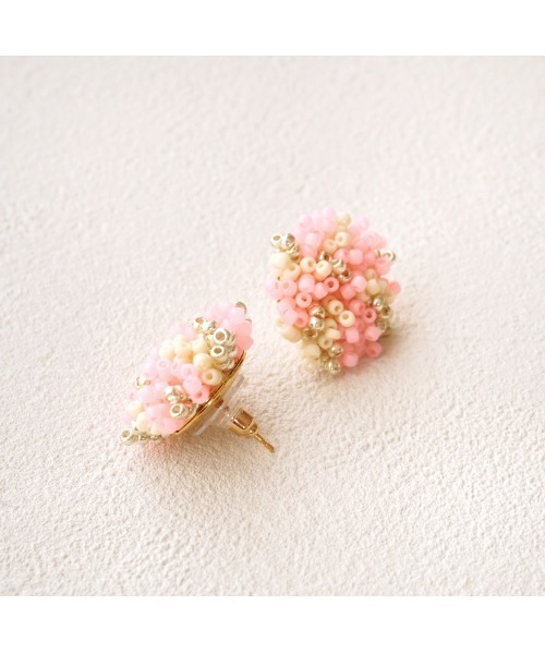 tone(トーン)の「【colore】ニュアンス柄 ビーズの大粒ピアス(MA)(ピアス(両耳用)・レディース・ピンク・FREE)」の8枚目の写真