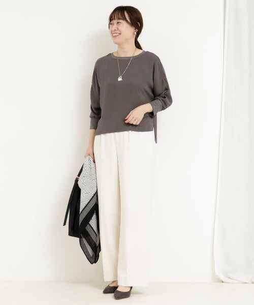 MICO COULIER（ミコクリエ）の「ポリワッシャーカルゼブラウス（シャツ/ブラウス・レディース・グレイッシュベージュ/チャコールグレー/オフホワイト・38）」の11枚目の写真