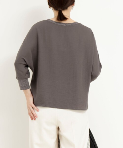 MICO COULIER（ミコクリエ）の「ポリワッシャーカルゼブラウス（シャツ/ブラウス・レディース・グレイッシュベージュ/チャコールグレー/オフホワイト・38）」の17枚目の写真