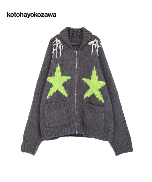 kotohayokozawa（コトハヨコザワ）の「【kotohayokozawa】LACE-UP LOWGAGE COWICHAN SWEATER（カーディガン/ボレロ・レディース・チャコールグレー/サックスブルー/ホワイト・FREE）」の3枚目の写真