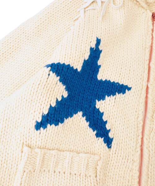 kotohayokozawa（コトハヨコザワ）の「【kotohayokozawa】LACE-UP LOWGAGE COWICHAN SWEATER（カーディガン/ボレロ・レディース・チャコールグレー/サックスブルー/ホワイト・FREE）」の10枚目の写真