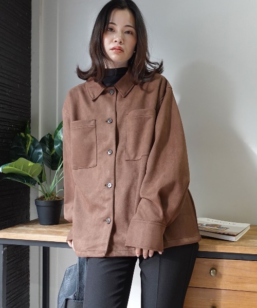 CORNERS（コーナーズ）の「フェイクスエードシャツジャケット【セットアップ可能】（シャツ/ブラウス・レディース・チャコールグレー/ブラウン/キャメル・M）」の12枚目の写真