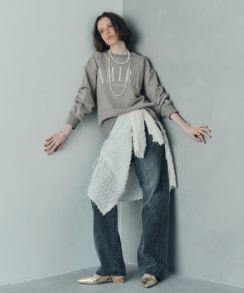 YECCA VECCA(イェッカヴェッカ)の「刺繍ロゴスウェット(スウェット・レディース・ネイビー/ベージュ/杢グレー・FREE)」の11枚目の写真