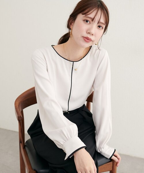 natural couture(ナチュラルクチュール)の「【WEB限定】バイカラー長袖ブラウス(シャツ/ブラウス・レディース・ネイビー/オフホワイト/サックスブルー/ピンクベージュ・FREE)」の11枚目の写真