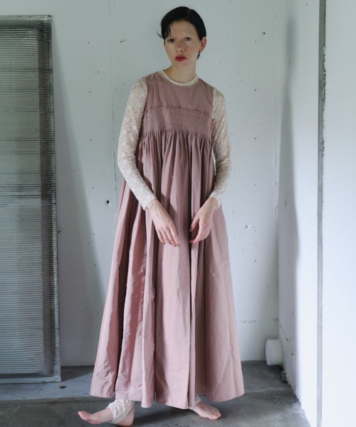 PERNA（ペルナ）の「ピンタックギャザーワンピース（ワンピース・レディース・ブラック/スモークピンク・MEDIUM/LARGE）」の7枚目の写真