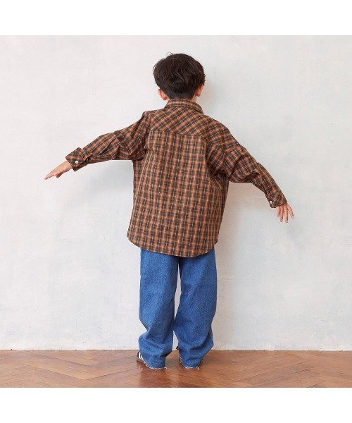Fluffy BROTHERS（フラッフィーブラザーズ）の「チェック長袖シャツ（シャツ/ブラウス・キッズ・ブラウン・140/90/100/110/120/80/130/M/L）」の2枚目の写真