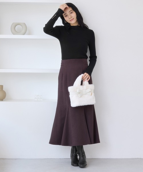 VIS（ビス）の「【美得】スリーブ釦アクセントリブニット/WEB限定FSサイズ・静電気防止（ニット/セーター・レディース・グレー/オフホワイト/ブラック/ホワイト系その他5/サックスブルー/レッド/キナリ/ブラウン系その他2・FS/FREE）」の12枚目の写真