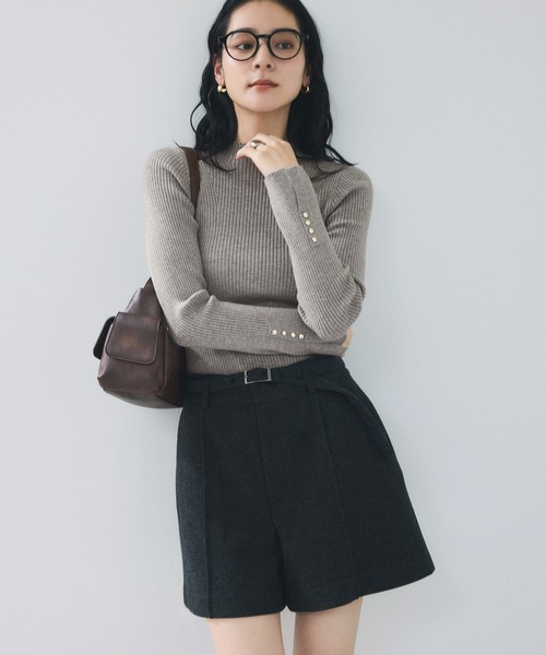 VIS（ビス）の「【美得】スリーブ釦アクセントリブニット/WEB限定FSサイズ・静電気防止（ニット/セーター・レディース・グレー/オフホワイト/ブラック/ホワイト系その他5/サックスブルー/レッド/キナリ/ブラウン系その他2・FS/FREE）」の13枚目の写真
