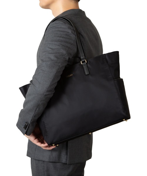 MACKINTOSH PHILOSOPHY(マッキントッシュ フィロソフィー)の「マッキントッシュフィロソフィー トートバッグ B4サイズ収納可能 14.0inchPC収納 17992(トートバッグ・レディース・ベージュ/ブラック・FREE)」の3枚目の写真