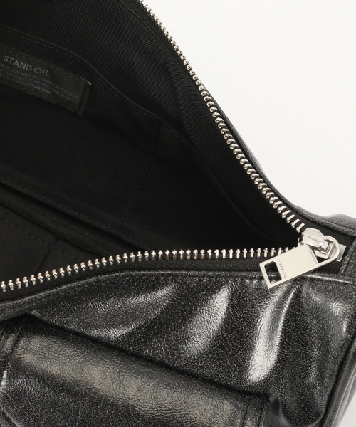 STANDOIL（スタンドオイル）の「STAND OIL JOEY BAG MINI（ショルダーバッグ・レディース・ブラウン/キャメル/ブラック・FREE）」の12枚目の写真