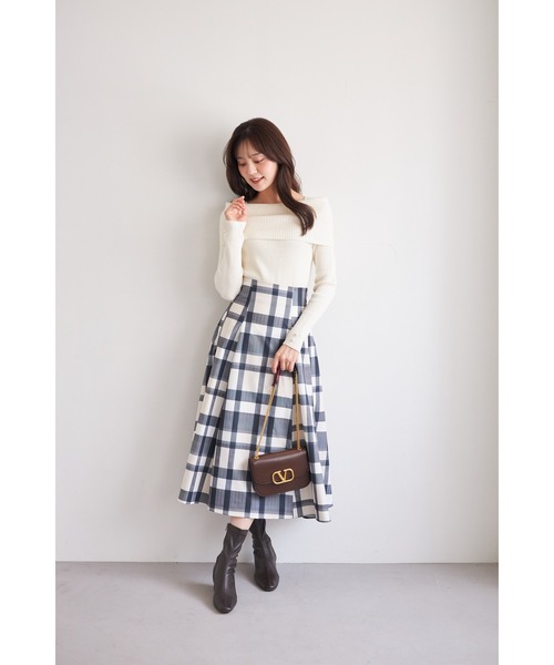 tocco closet(トッコ クローゼット)の「【ZOZO限定】袖口パールオフショルラメニットトップス(ニット/セーター・レディース・アイボリー/ブラック/ピンク/ピンクベージュ/シルバー・M)」の6枚目の写真