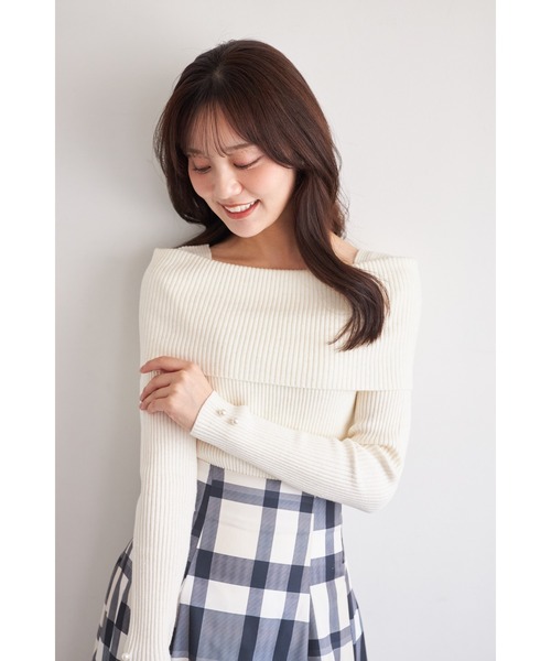 tocco closet(トッコ クローゼット)の「【ZOZO限定】袖口パールオフショルラメニットトップス(ニット/セーター・レディース・アイボリー/ブラック/ピンク/ピンクベージュ/シルバー・M)」の11枚目の写真