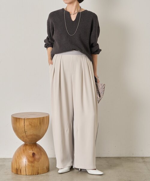 Jena espace merveilleux（ジェナ　エスパスメルヴェイユ）の「ビハイトロミカーブパンツ（その他パンツ・レディース・アイボリー/ブラック/カーキ・FREE）」の5枚目の写真