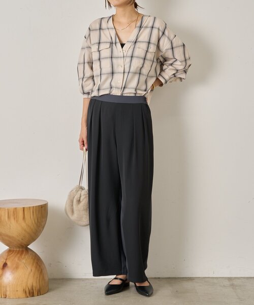 Jena espace merveilleux（ジェナ　エスパスメルヴェイユ）の「ビハイトロミカーブパンツ（その他パンツ・レディース・アイボリー/ブラック/カーキ・FREE）」の13枚目の写真