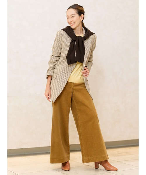 Banana Republic（バナナリパブリック）の「ハイライズ ワイドレッグ コーデュロイ プルオンパンツ（その他パンツ・レディース・ワイン/ブラック/ブラウン/グリーン・8/0/6/4/2）」の5枚目の写真