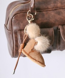 crossi（クロッシー）の「ムートンブーツチャーム（チャーム・メンズ）」