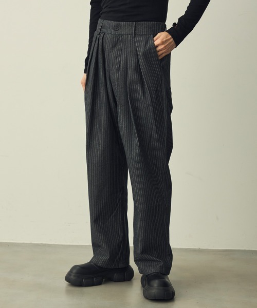 セール】Pinstripe 3-pleat straight slacks / ピンストライプ3タック
