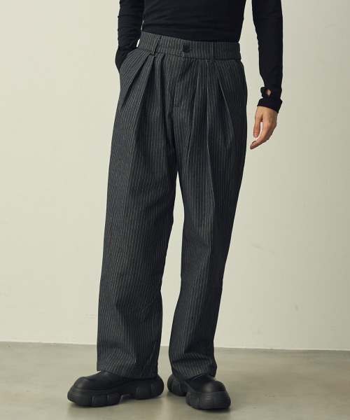 セール】Pinstripe 3-pleat straight slacks / ピンストライプ3タック