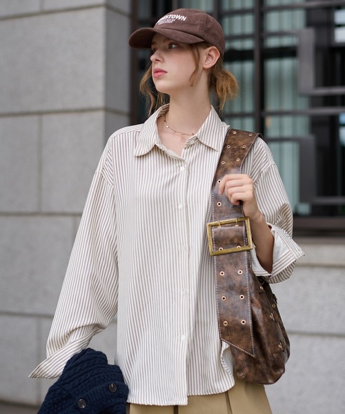 hazyl（ヘイジル）の「antique design shoulderbag / アンティークデザインショルダーバッグ（ショルダーバッグ・レディース・ブラウン系その他・フリー）」の6枚目の写真