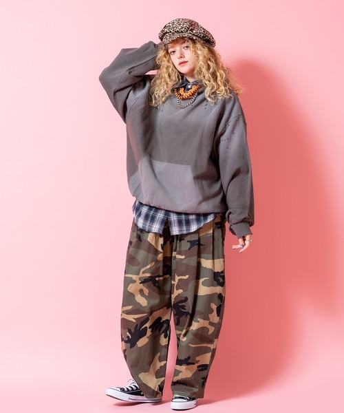 a.p.o.v.（エーピーオービー）の「a.p.o.v. カモフラコットン立体タックバルーンスーパーワイドパンツ（その他パンツ・メンズ・ブラック/カーキ・ONESIZE）」の7枚目の写真