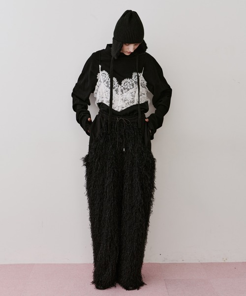 モチーフレース×サテンキャミ（キャミソール）｜LA BELLE ETUDE