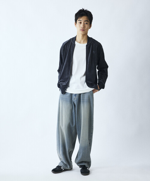 FREAK'S STORE(フリークスストア)の「限定展開 adidas/アディダス SST Adicolor Velour Track Top(ブルゾン・メンズ・ブラック/ネイビー・LARGE/XX-LARGE/X-LARGE/MEDIUM)」の14枚目の写真