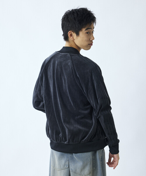 FREAK'S STORE(フリークスストア)の「限定展開 adidas/アディダス SST Adicolor Velour Track Top(ブルゾン・メンズ・ブラック/ネイビー・LARGE/XX-LARGE/X-LARGE/MEDIUM)」の22枚目の写真