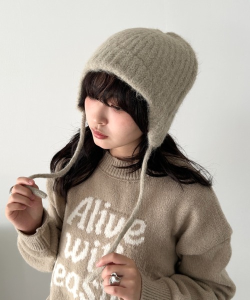 CLEA（クレア）の「プレート付きニットフライトキャップ（ニットキャップ/ビーニー・レディース・チャコールグレー/アイボリー/ブラック/ベージュ/ブラウン/レッド・FREE）」の5枚目の写真