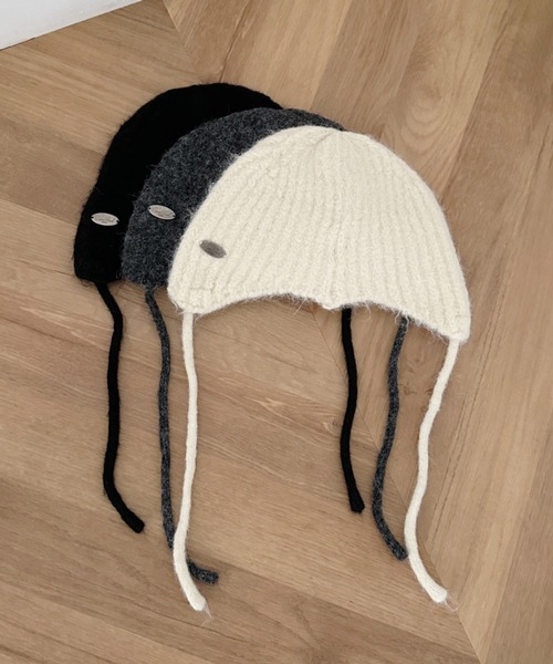 CLEA（クレア）の「プレート付きニットフライトキャップ（ニットキャップ/ビーニー・レディース・チャコールグレー/アイボリー/ブラック/ベージュ/ブラウン/レッド・FREE）」の8枚目の写真