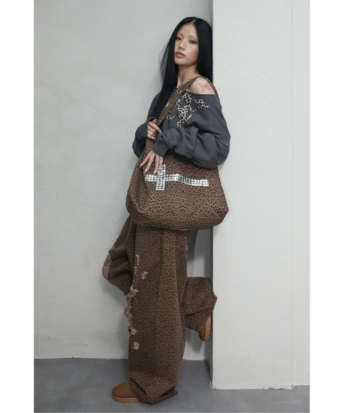 A'GEM/9 × .kom 『NIIER NOR/ニアノア』 CROSS STUD SHOULDER BAG