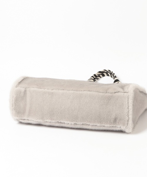 Elura（エルーラ）の「ミンクライクファートートL/607564（トートバッグ・レディース・ブラウン/グレー・FREE）」の12枚目の写真