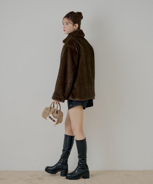 金釦ミディアム丈ファーコート（その他アウター）｜Chico（チコ）の