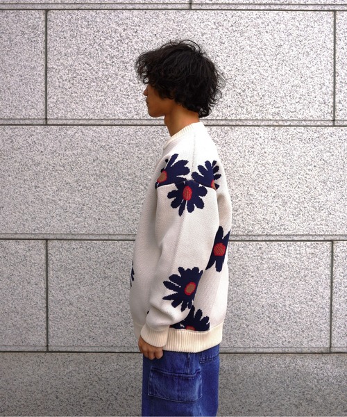 BEAVER(ビーバー)の「B omnivore/ビーオムニボー FLOWER KNIT TOP(ニット/セーター・メンズ・ナチュラル/ブラック・M/L/XL)」の8枚目の写真