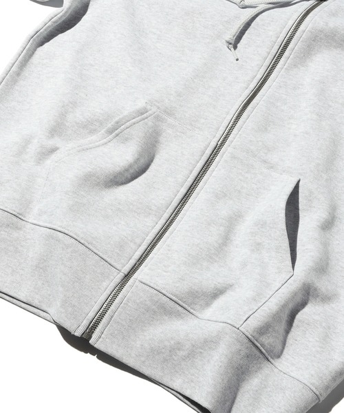 Valley Apparel(バレーアパレル)の「ベーシックエンブレムジップパーカー スウェット(パーカー・メンズ・ヘザーグレー/ブラック・X-LARGE/MEDIUM/LARGE)」の6枚目の写真