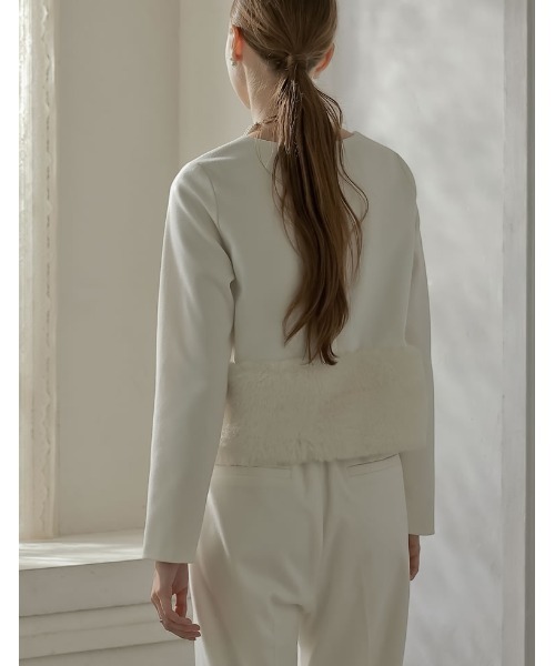 MEISM（ミズム）の「[MEISM by Re:EDIT][2025AW COLLECTION]微起毛ツイル裾ファー切り替え長袖トップス（Tシャツ/カットソー・レディース・ホワイト/ブラック/グレー・MEDIUM/LARGE）」の12枚目の写真