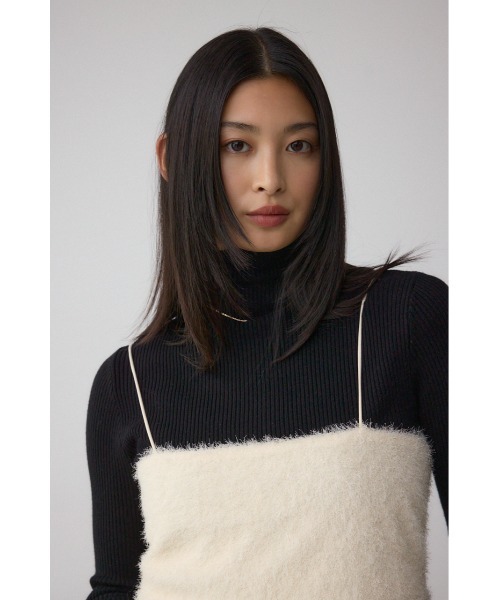 AZUL by moussy（アズールバイマウジー）の「ラメシャギーカットキャミソール（Tシャツ/カットソー・レディース・アイボリー/ブラック/ブラウン・FREE）」の4枚目の写真