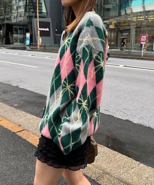 CIAOPANIC（チャオパニック）の「リボンアーガイルニットカーディガン（カーディガン/ボレロ・レディース・アイボリー/レッド/グリーン/ネイビー/オレンジ/マスタード・ONE SIZE）」の15枚目の写真